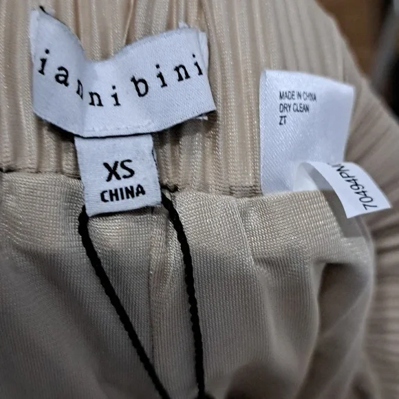 Gianni Bini Joni Plisse Elastic Waistband Coordinating Pants - Picture 13 of 14